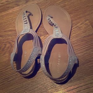 🚨2 for $20🚨Sandals women’s 10